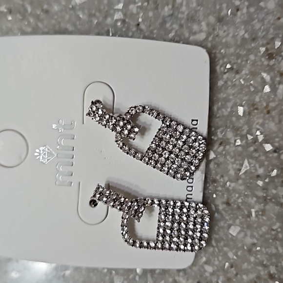 Sparkly earrings in hanging lock design - Picture 2 of 3